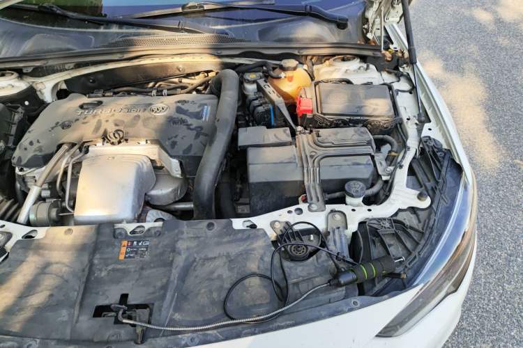 Used Buick Regal 2017 28T Luxury Edition Engine Bay Left