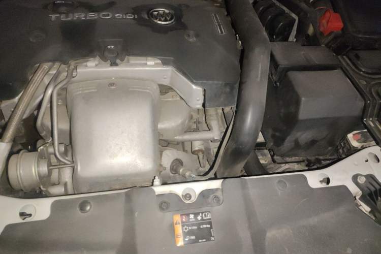 Used Buick Regal 2017 28T Prestige Model Engine Bay Left