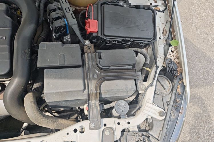 Used Buick Regal 2017 20T Elite Edition Engine Bay Left