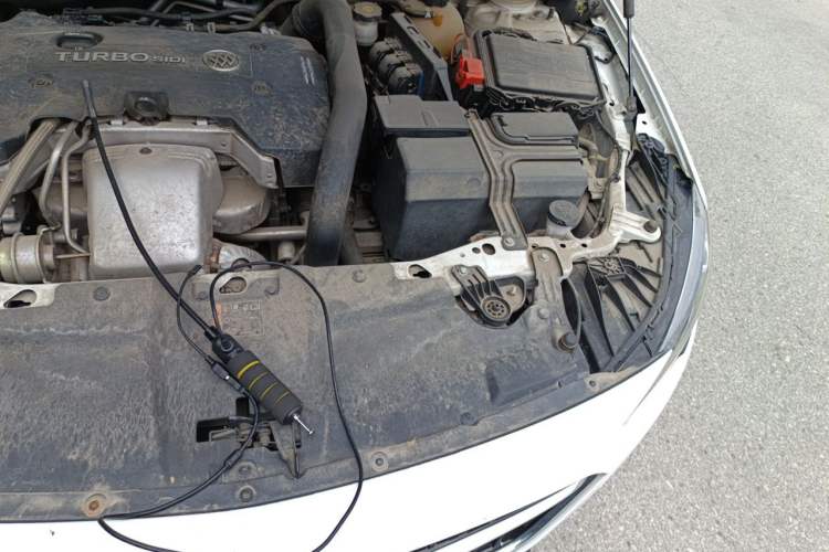 Used Buick Regal 2017 28T Luxury Edition Engine Bay Left