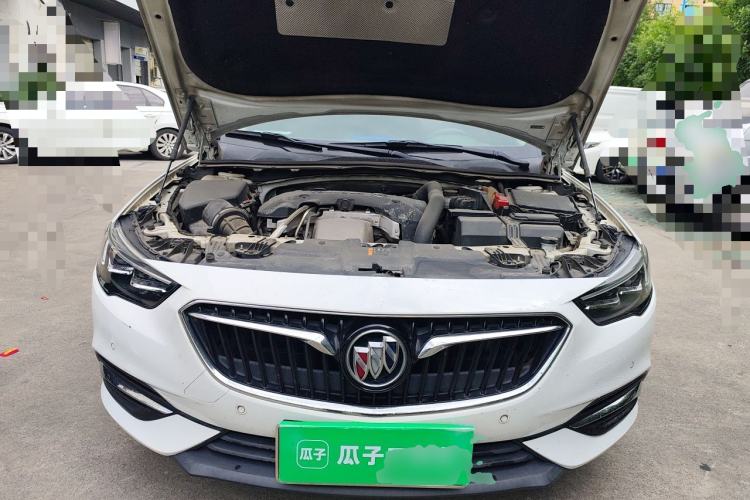 Used Buick Regal 2017 28T Luxury Edition Engine Bay