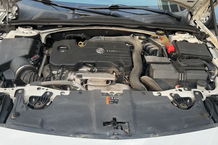 Used Buick Regal 2017 20T Luxury Model Engine Bay