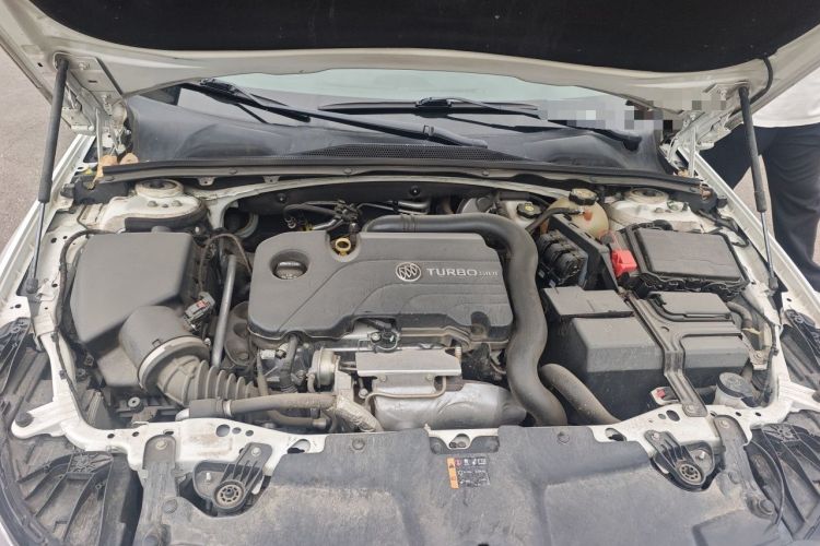 Used Buick Regal 2017 20T Luxury Model Engine Bay