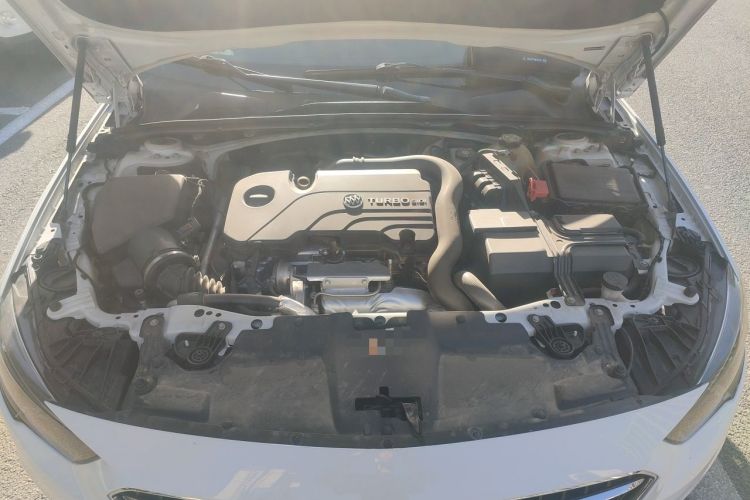 Used Buick Regal 2017 20T Elite Edition Engine Bay