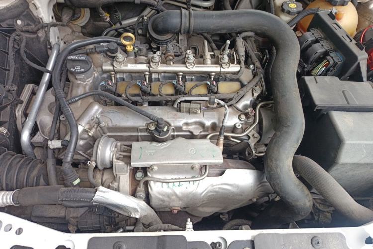 Used Buick Regal 2017 20T Elite Edition Engine Bay