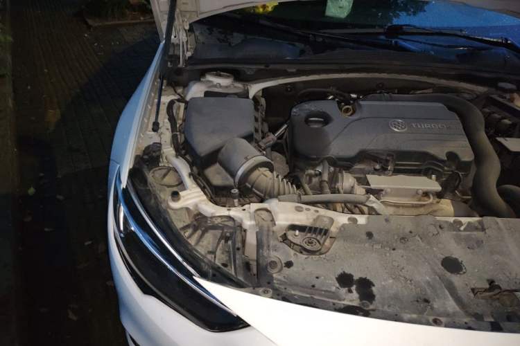 Used Buick Regal 2017 20T Elite Edition Engine Bay Right
