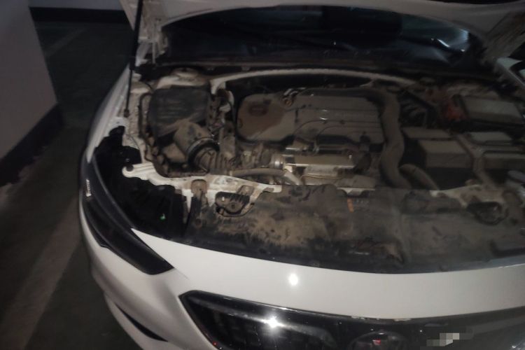 Used Buick Regal 2017 20T Elite Edition Engine Bay Right