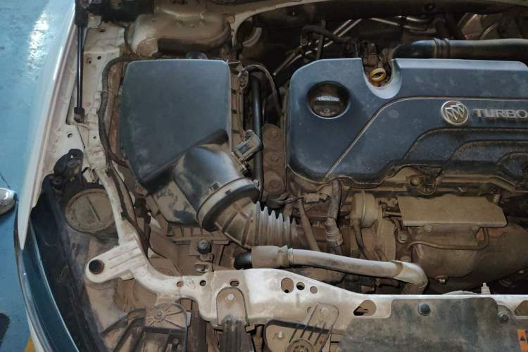 Used Buick Regal 2017 20T Elite Edition Engine Bay Right
