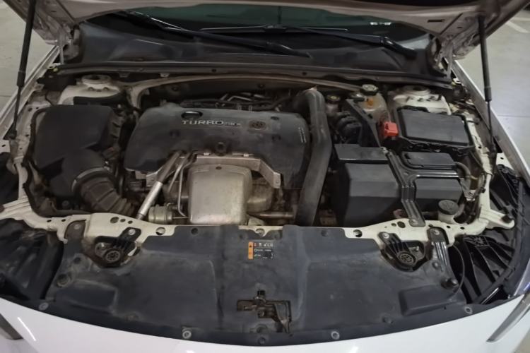 Used Buick Regal 2017 28T Prestige Model Engine Bay