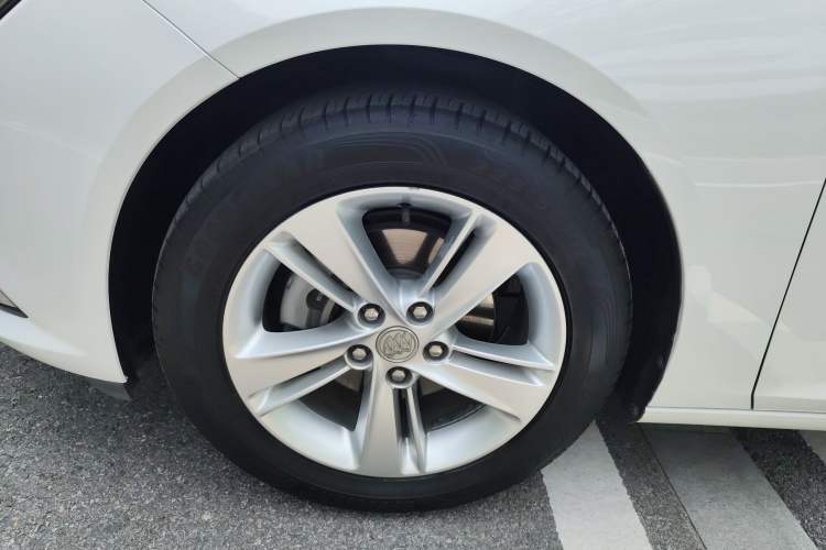 Used Buick Regal 2017 20T Elite Edition Exterior 1