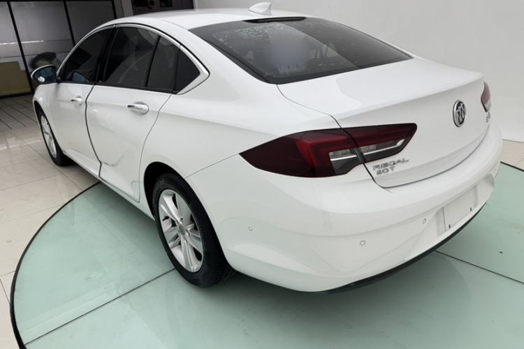 Used Buick Regal 2017 20T Luxury Model Exterior 1