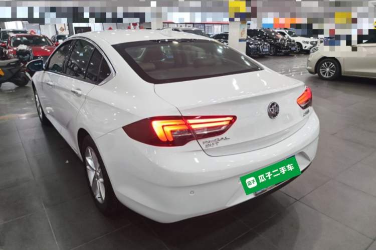 Used Buick Regal 2017 20T Elite Edition Exterior 2