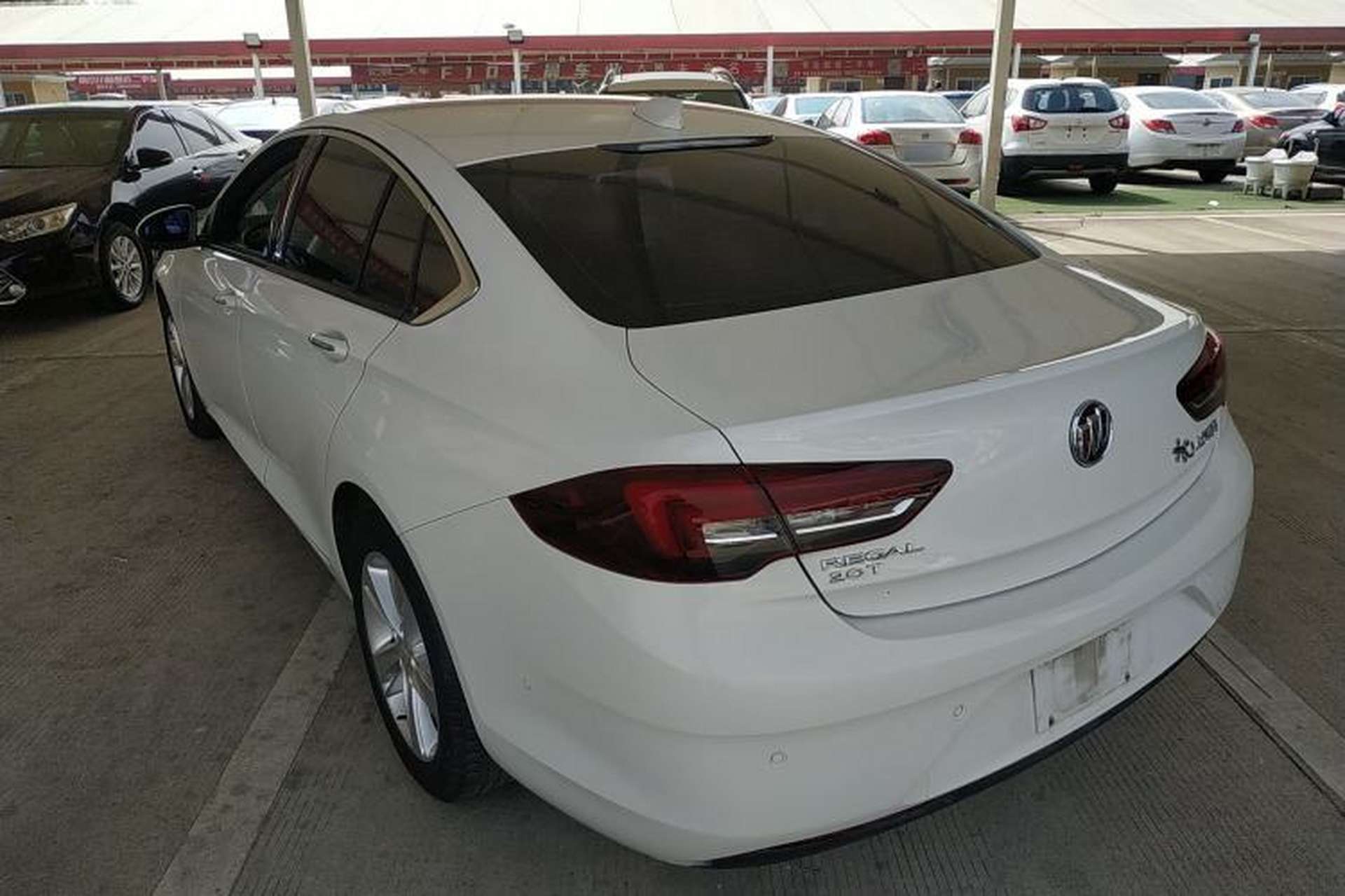 Used Buick Regal 2017 20T Luxury Model Exterior 2