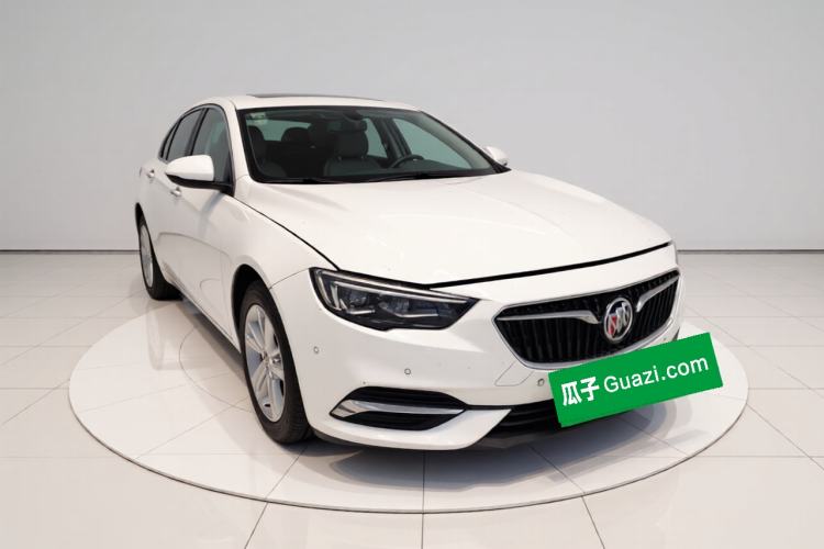 Used Buick Regal 2017 20T Luxury Model Exterior 2