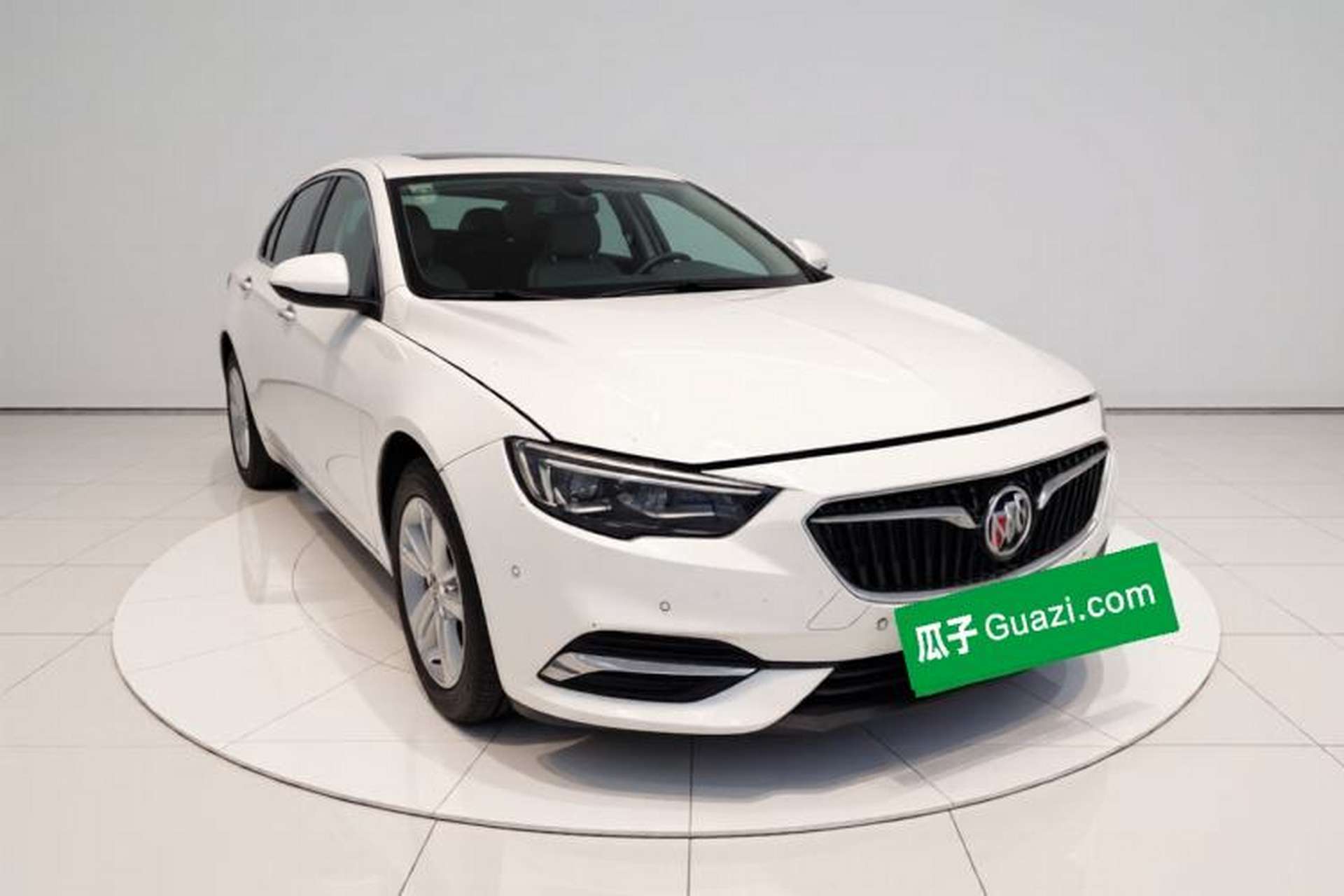 Used Buick Regal 2017 20T Luxury Model Exterior 2