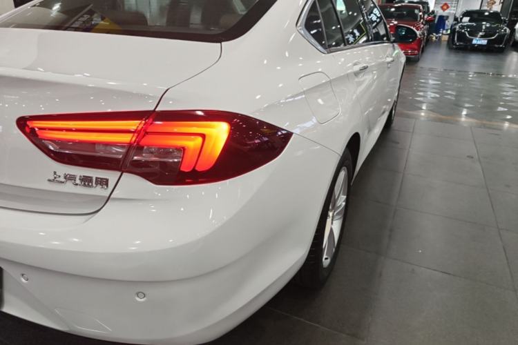 Used Buick Regal 2017 20T Elite Edition Exterior 3