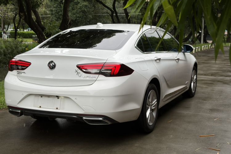 Used Buick Regal 2017 20T Elite Edition Exterior 3