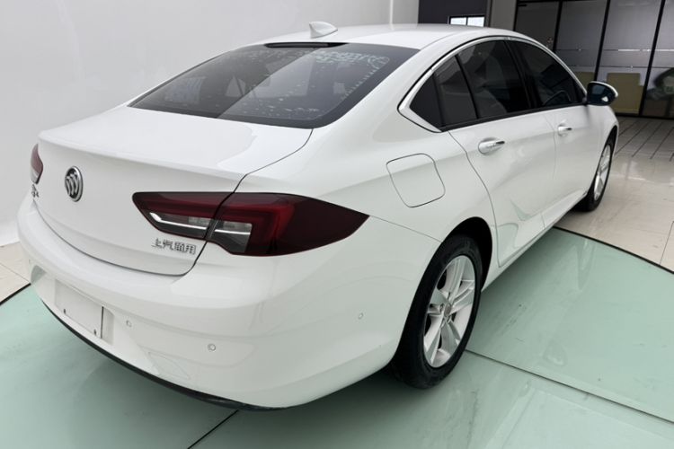 Used Buick Regal 2017 20T Luxury Model Exterior 3