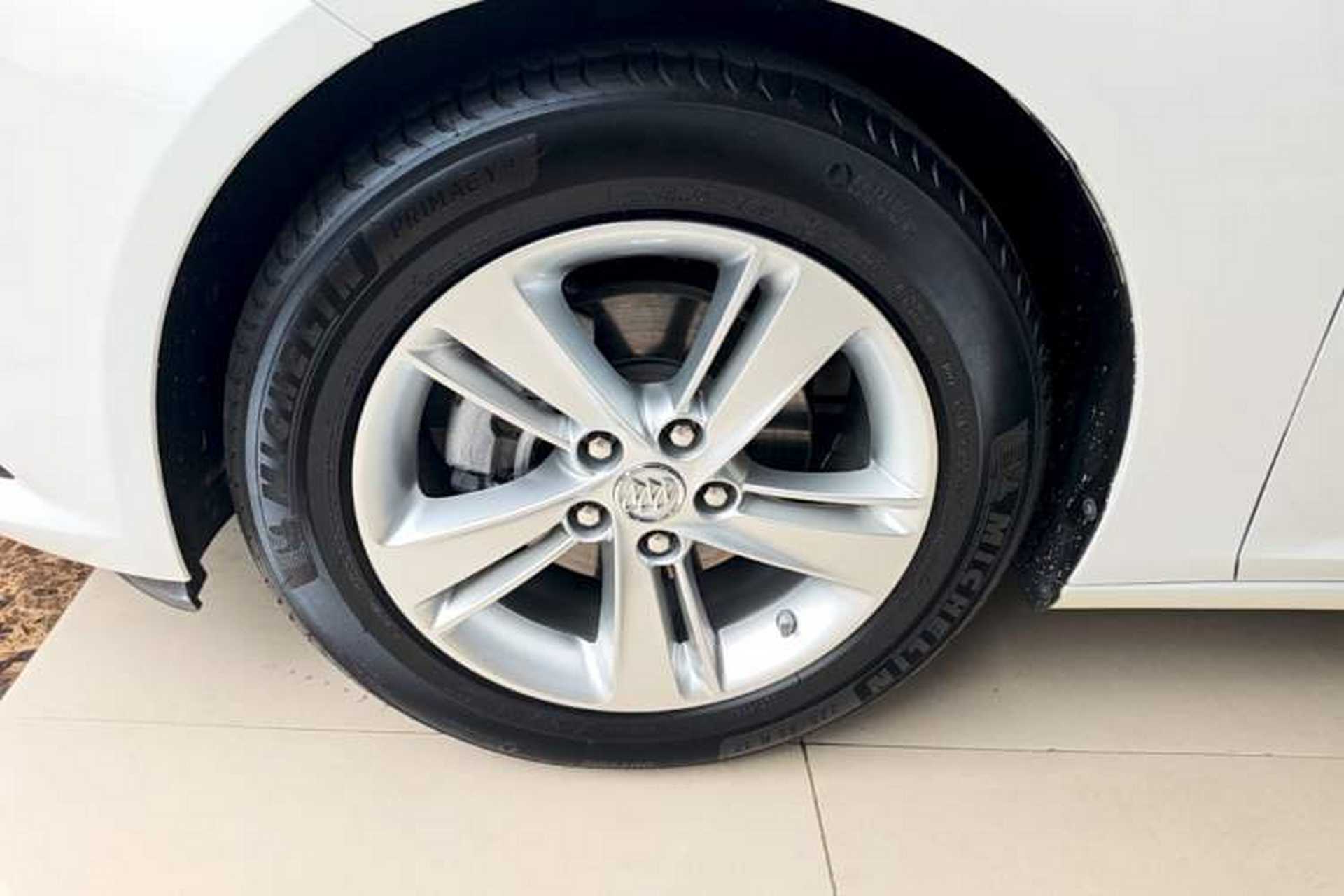 Used Buick Regal 2017 20T Prestige Model Exterior 4