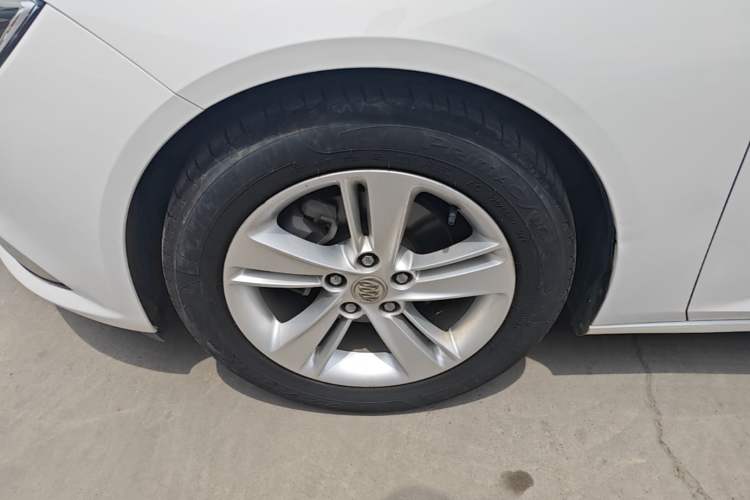 Used Buick Regal 2017 20T Elite Edition Exterior 4