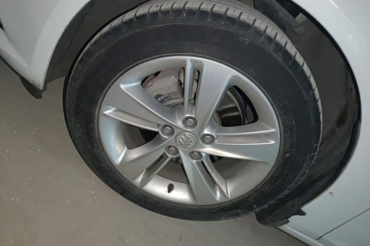 Used Buick Regal 2017 20T Prestige Model Exterior 4