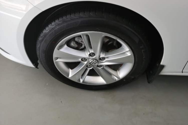 Used Buick Regal 2017 20T Elite Edition Exterior 4