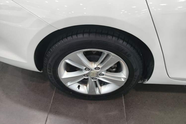 Used Buick Regal 2017 20T Elite Edition Exterior 5