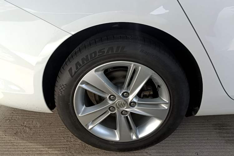 Used Buick Regal 2017 20T Elite Edition Exterior 5