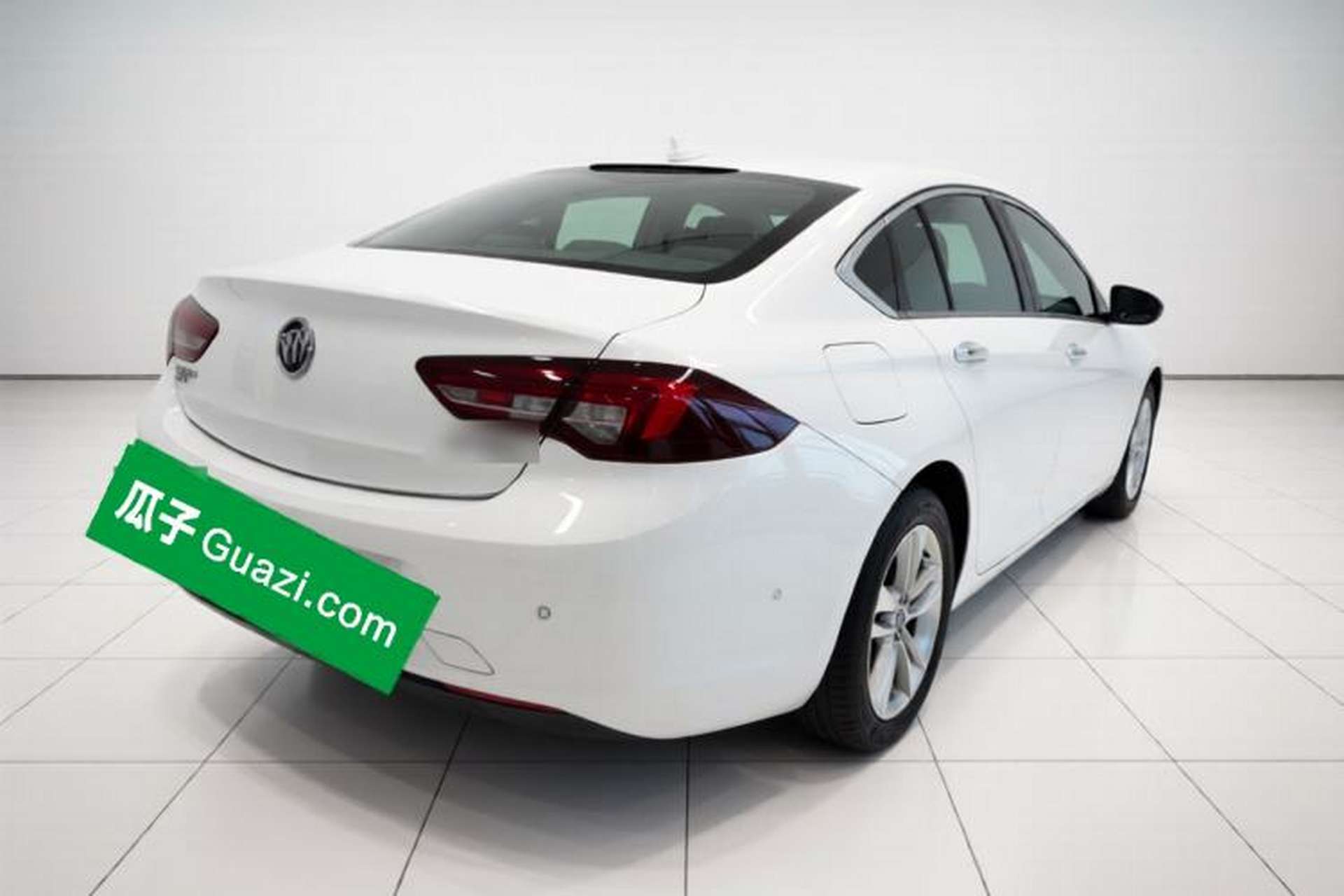 Used Buick Regal 2017 20T Luxury Model Exterior 5