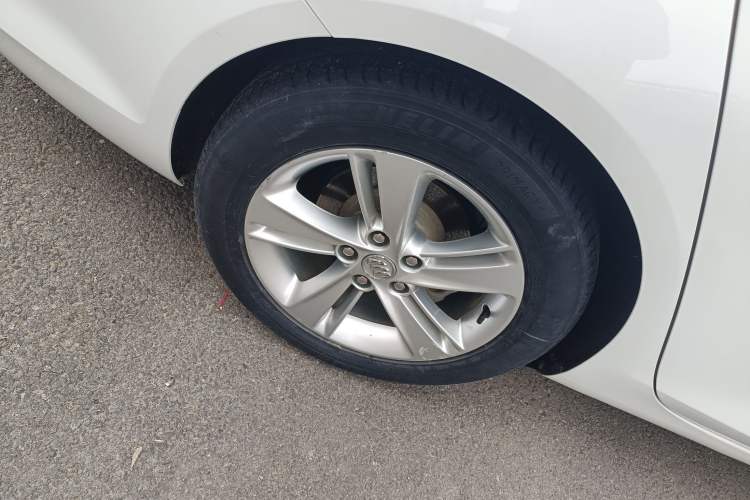 Used Buick Regal 2017 20T Elite Edition Exterior 5