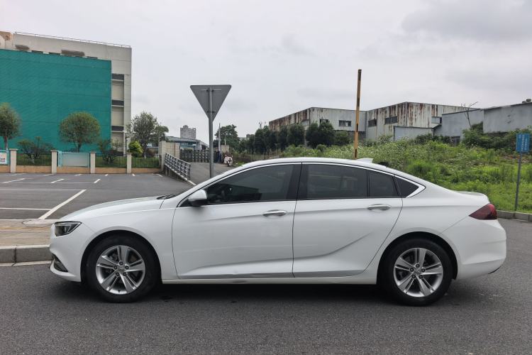 Used Buick Regal 2017 20T Elite Edition Exterior 6
