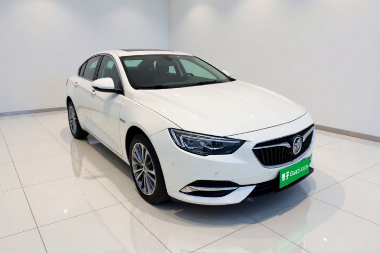 Used Buick Regal 2017 20T Prestige Model Front Right 45 Deg