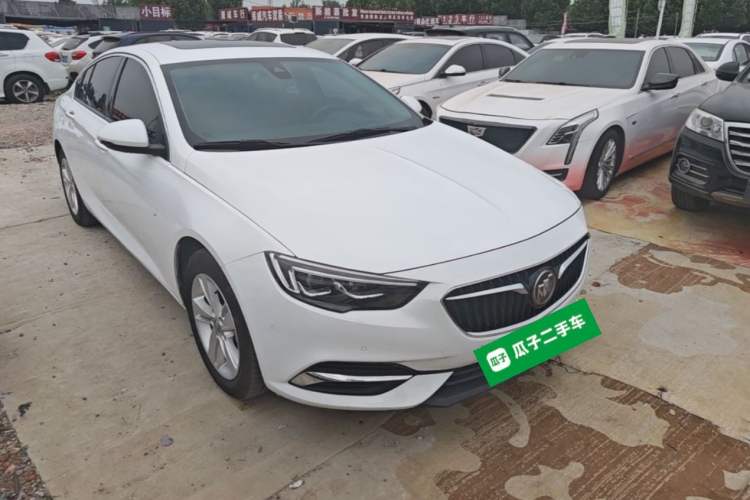 Used Buick Regal 2017 20T Prestige Model Front Right 45 Deg