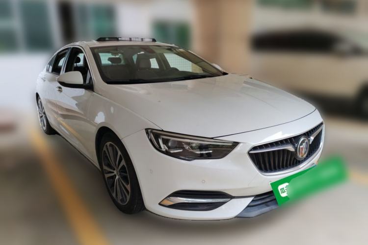 Used Buick Regal 2017 28T Prestige Model Front Right 45 Deg