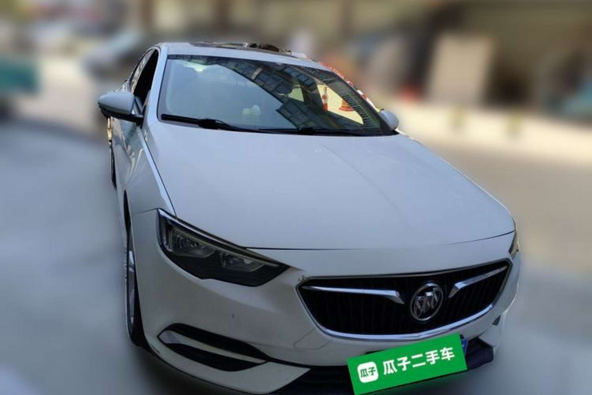 Used Buick Regal 2017 20T Elite Edition Front Right 45 Deg