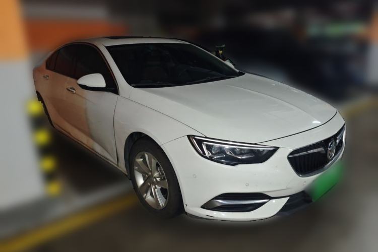 Used Buick Regal 2017 20T Luxury Model Front Right 45 Deg