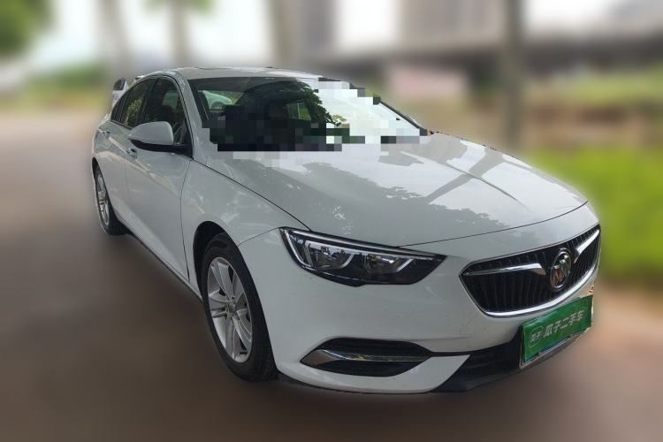 Used Buick Regal 2017 20T Elite Edition Front Right 45 Deg