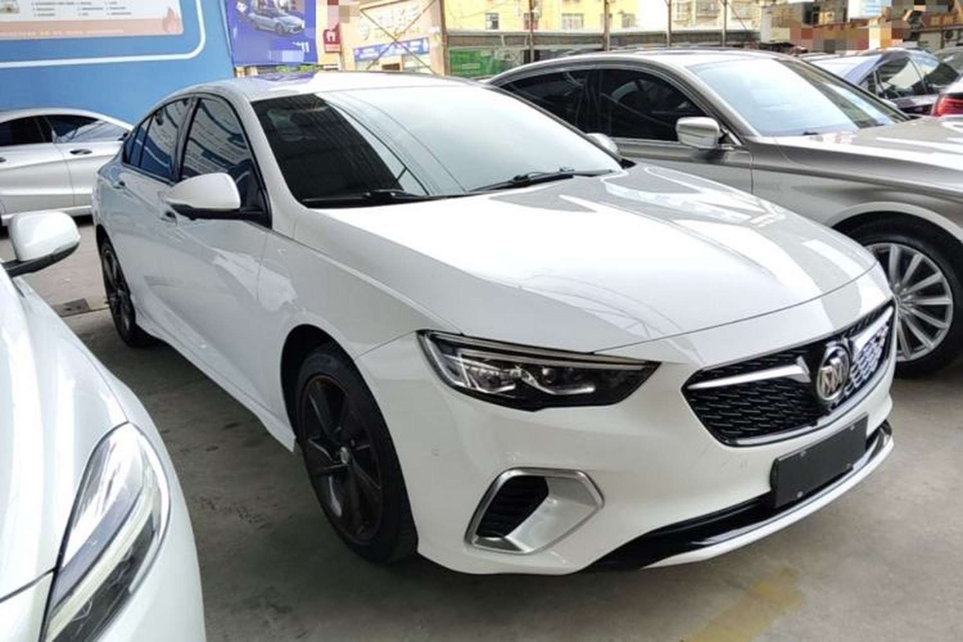 Used Buick Regal 2017 GS 28T Luxury Model Front Right 45 Deg