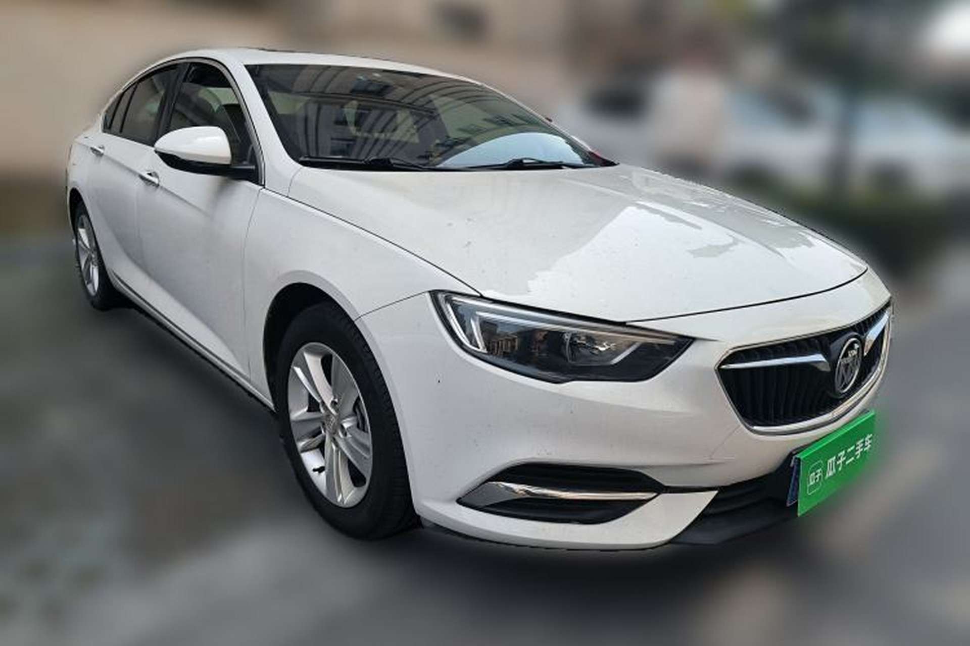 Used Buick Regal 2017 30H Elite Version Front Right 45 Deg