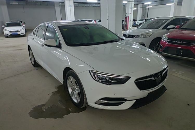 Used Buick Regal 2017 20T Prestige Model Front Right 45 Deg
