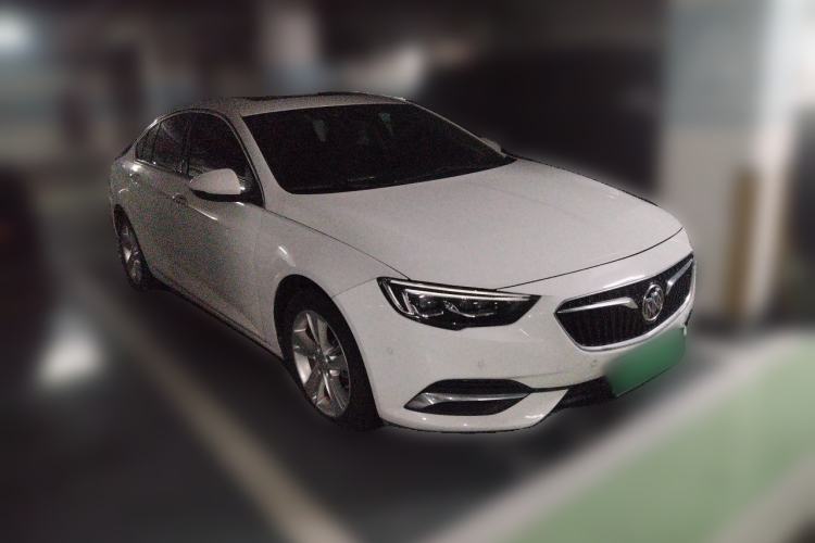 Used Buick Regal 2017 20T Luxury Model Front Right 45 Deg