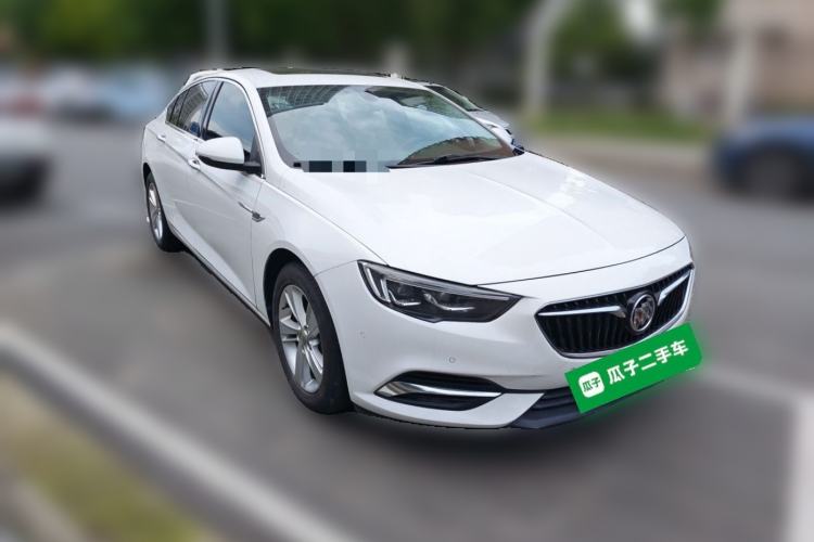 Used Buick Regal 2017 20T Luxury Model Front Right 45 Deg