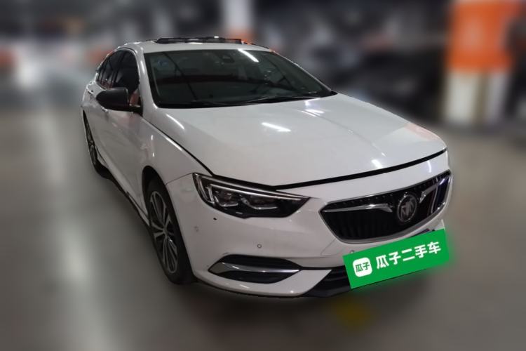 Used Buick Regal 2017 28T Prestige Model Front Right 45 Deg