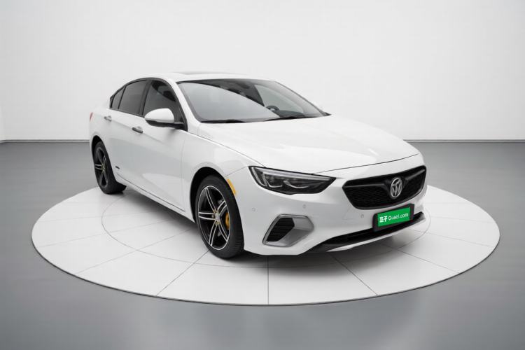 Used Buick Regal 2017 20T Luxury Model Front Right 45 Deg