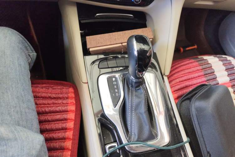 Used Buick Regal 2017 30H Luxury Version Gear Lever