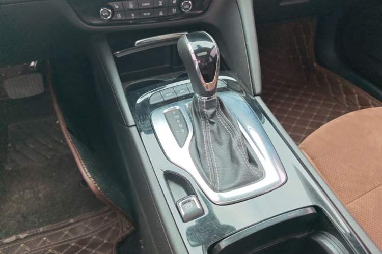 Used Buick Regal 2017 20T Prestige Model Gear Lever