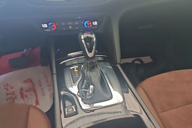 Used Buick Regal 2017 20T Elite Edition Gear Lever