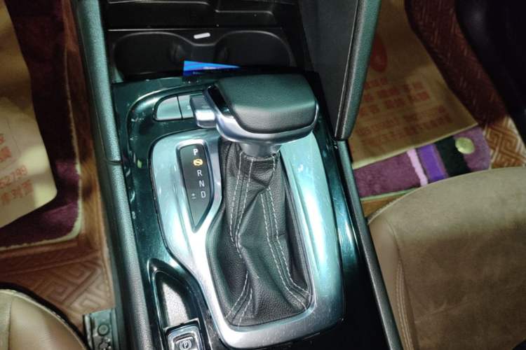 Used Buick Regal 2017 20T Elite Edition Gear Lever