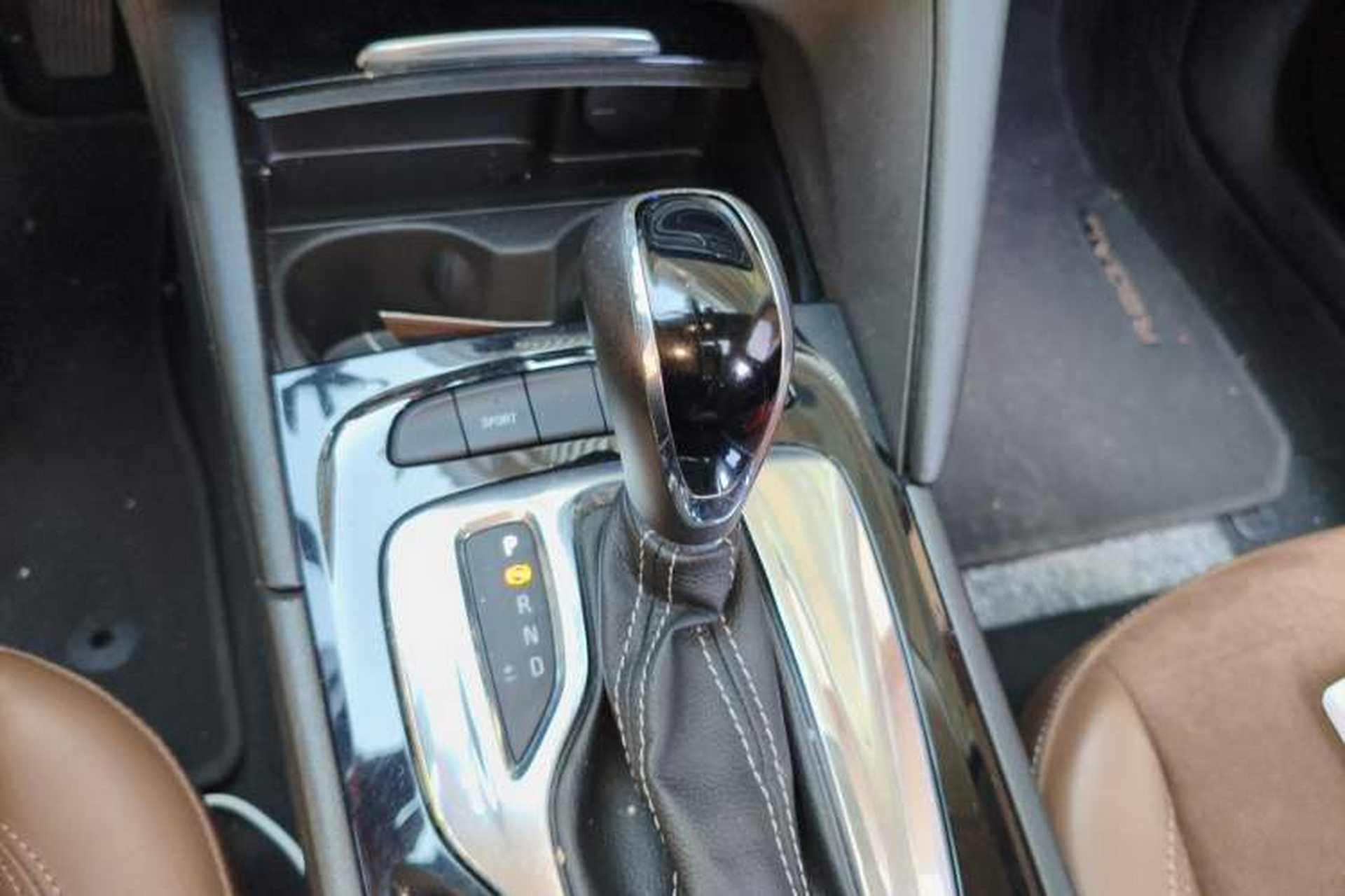 Used Buick Regal 2017 20T Elite Edition Gear Lever