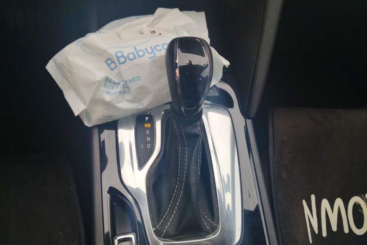 Used Buick Regal 2017 20T Elite Edition Gear Lever